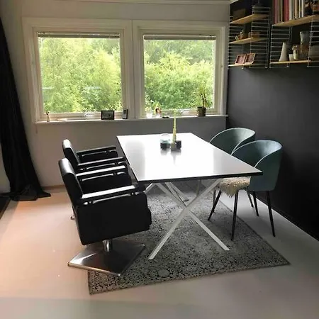 Rekkehus I Naturskjonne Omgivelser