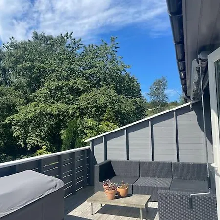 Apartment Rekkehus I Naturskjonne Omgivelser